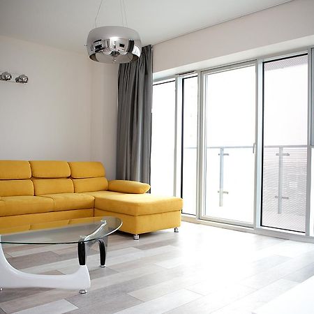 Super-Apartamenty International Fair بوزنان المظهر الخارجي الصورة