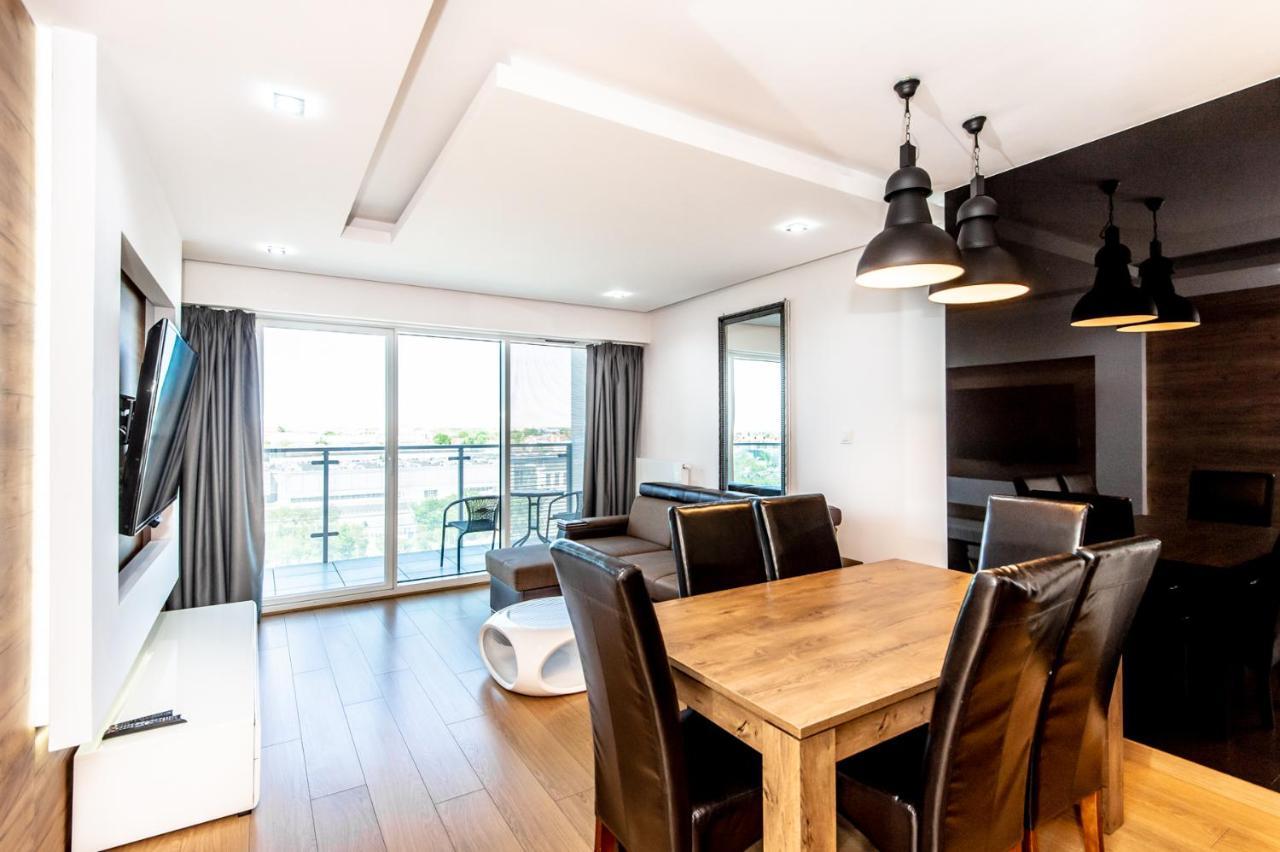 Super-Apartamenty International Fair بوزنان المظهر الخارجي الصورة